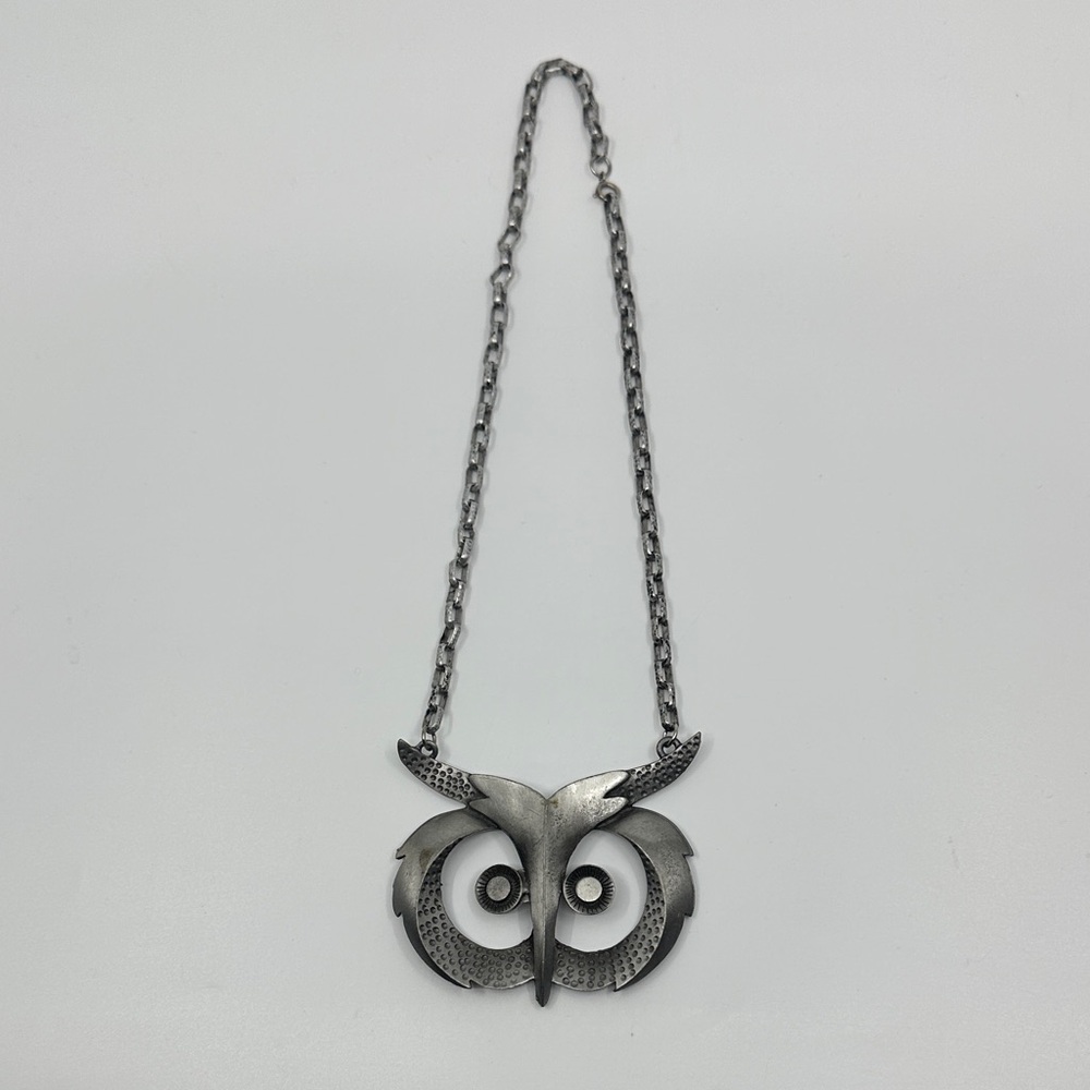 Huge Silver Muted Owl Head Pendant Necklace